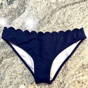 Cupshe scalloped navy bikini bottom medium NWT!!
